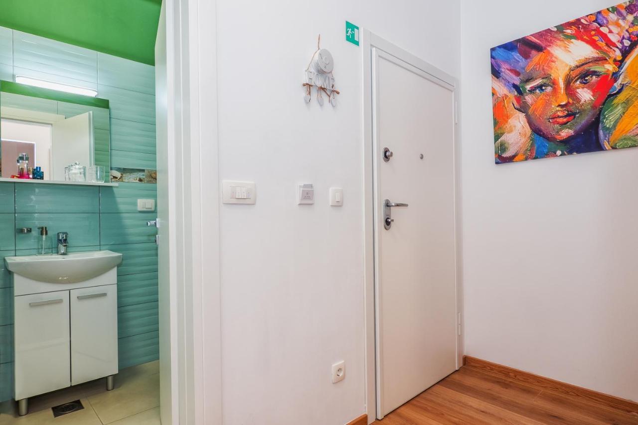 Apartment Queen Teuta In The Heart Of Split Historical Heritage Bagian luar foto