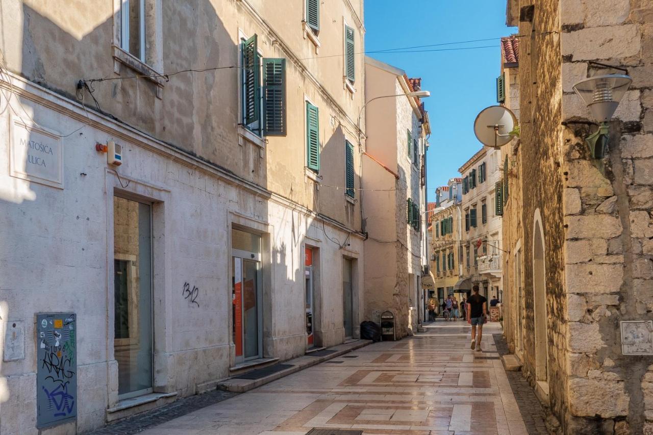 Apartment Queen Teuta In The Heart Of Split Historical Heritage Bagian luar foto