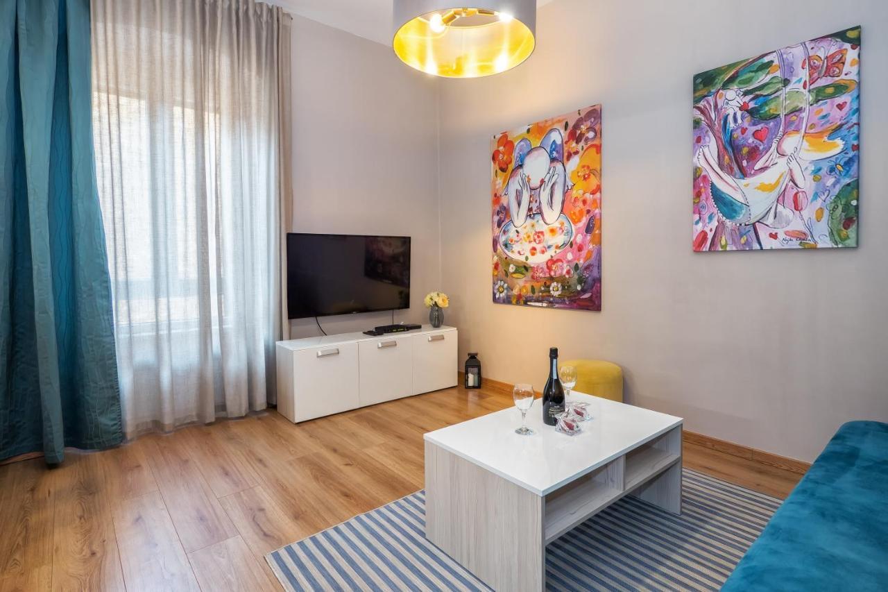 Apartment Queen Teuta In The Heart Of Split Historical Heritage Bagian luar foto