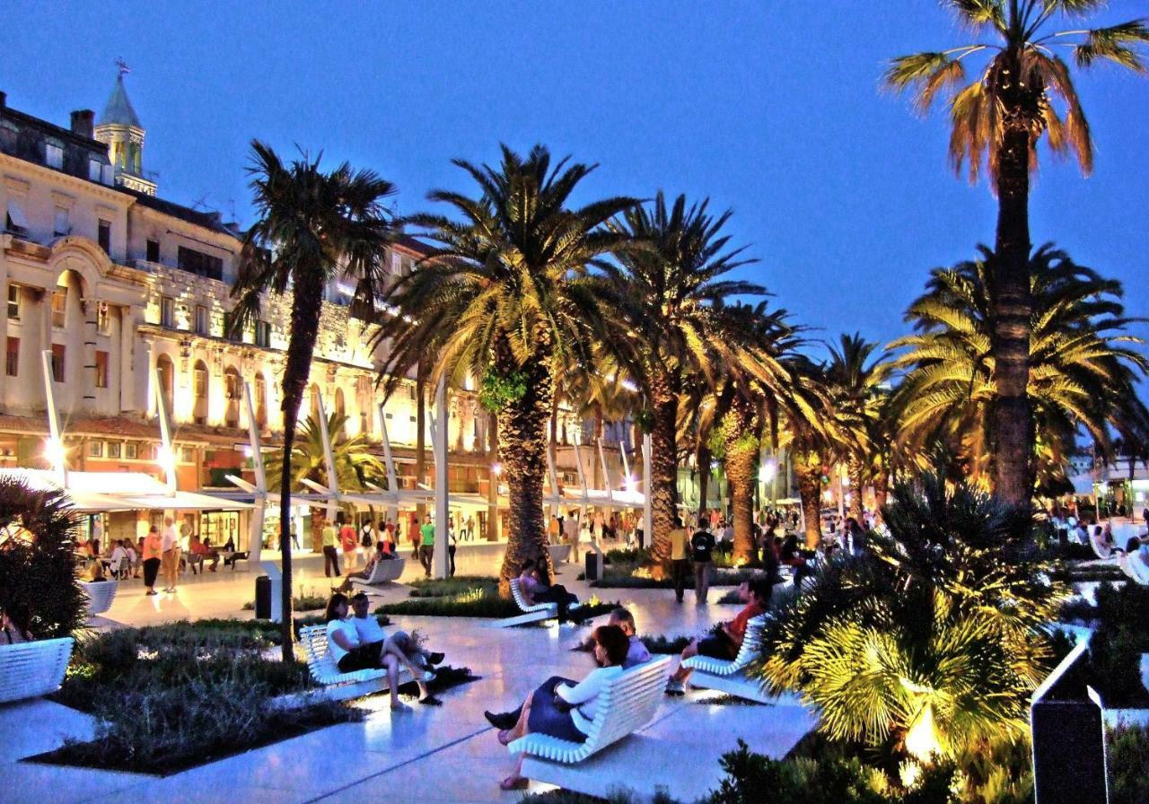 Apartment Queen Teuta In The Heart Of Split Historical Heritage Bagian luar foto