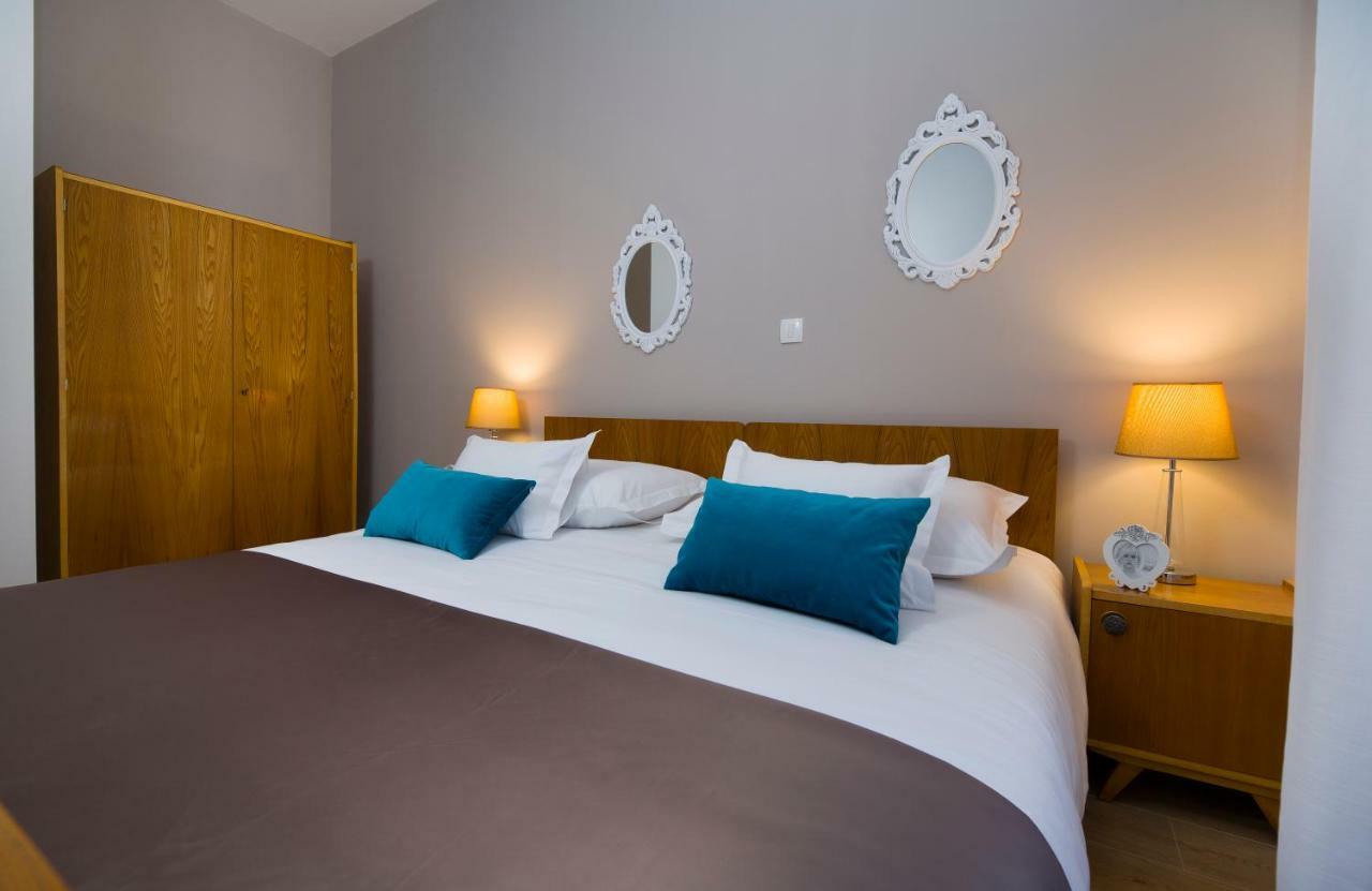Apartment Queen Teuta In The Heart Of Split Historical Heritage Bagian luar foto